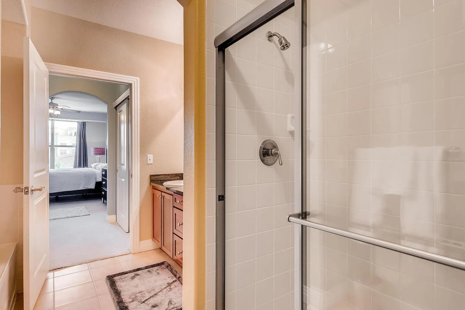 9059 E Panorama Cir — Photo 4