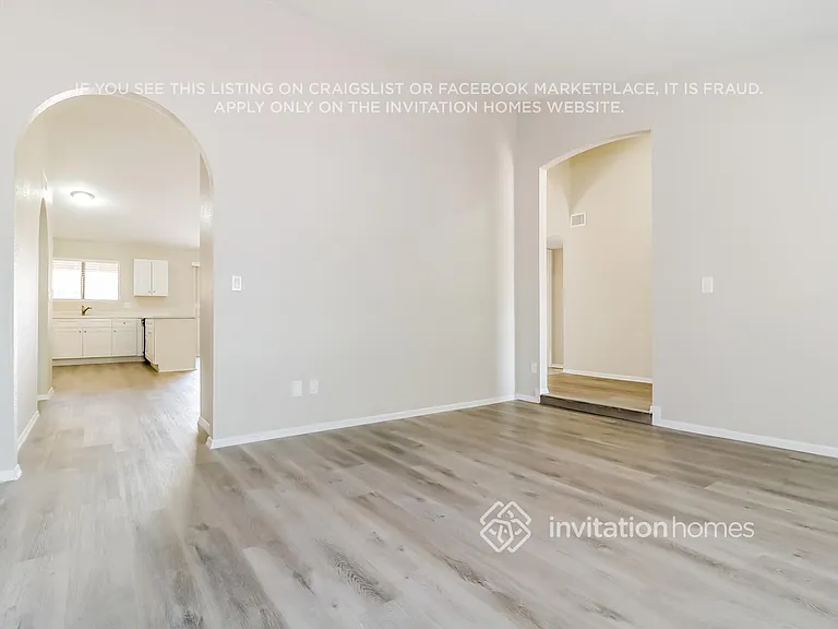 8010 W Sierra Vista Dr — Photo 7