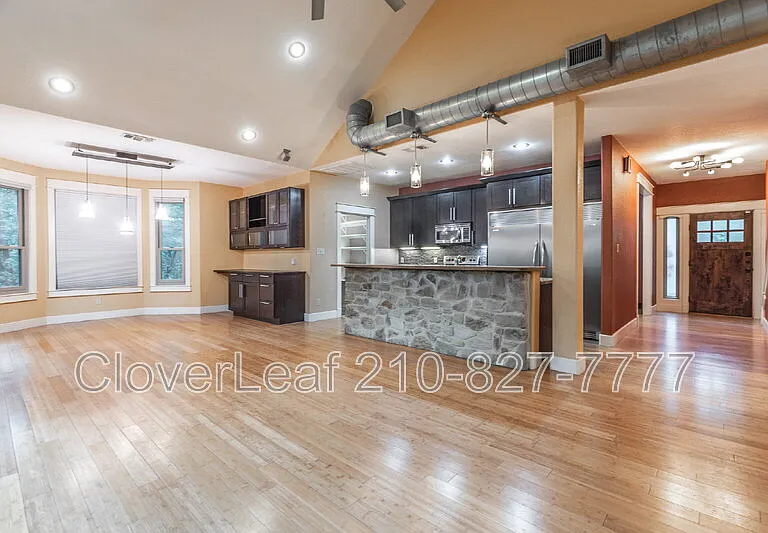 1025 Flaming Oak Dr — Photo 15