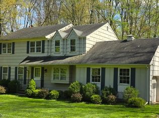 668 Cedarbrook Rd, Bridgewater, NJ 08807