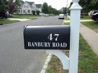 47 Banbury Rd, Lumberton Township, NJ 08048