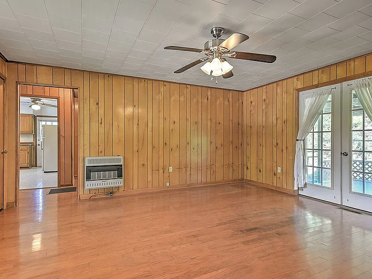 597 Clear Branch Rd — Photo 3