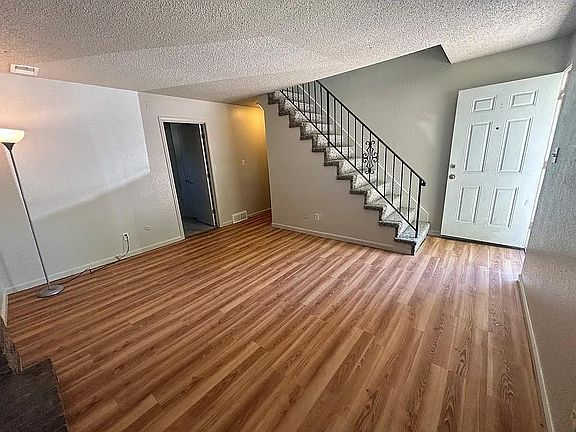 3rd image of 401 SE Melody Ln