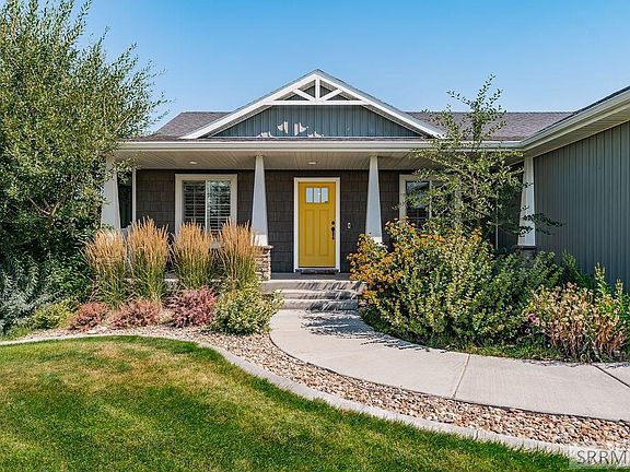 3rd image of 5855 Barton Ln