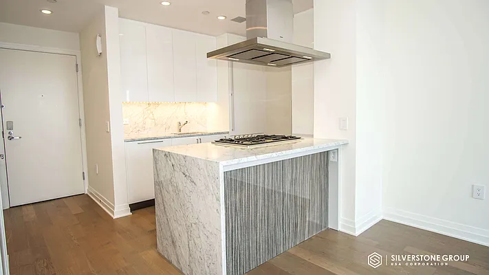 Rented by Silverstone Group USA Corp. | media 20