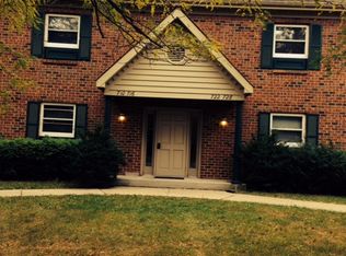 716 S Imperial Dr #716, Hartland, WI 53029