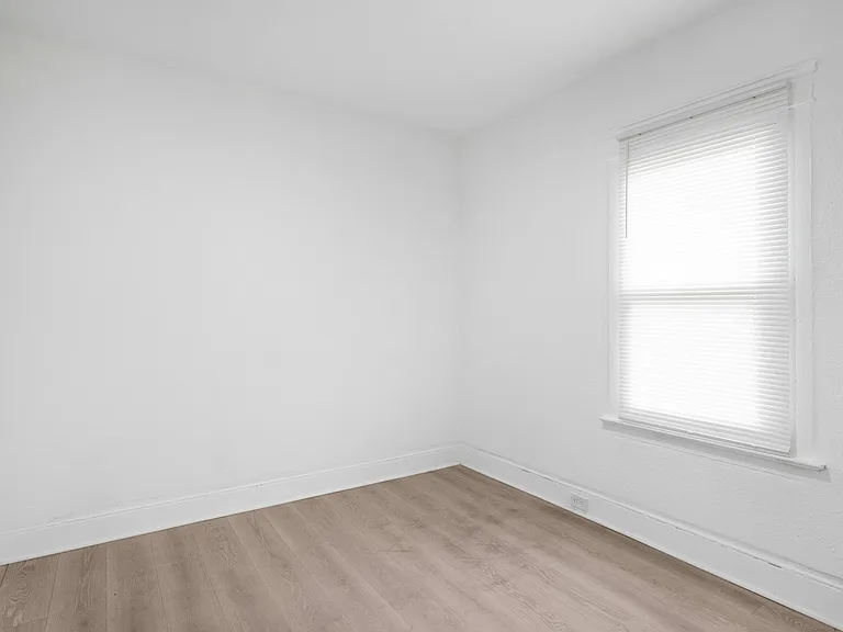 10413 Mount Auburn Ave #B — Photo 7