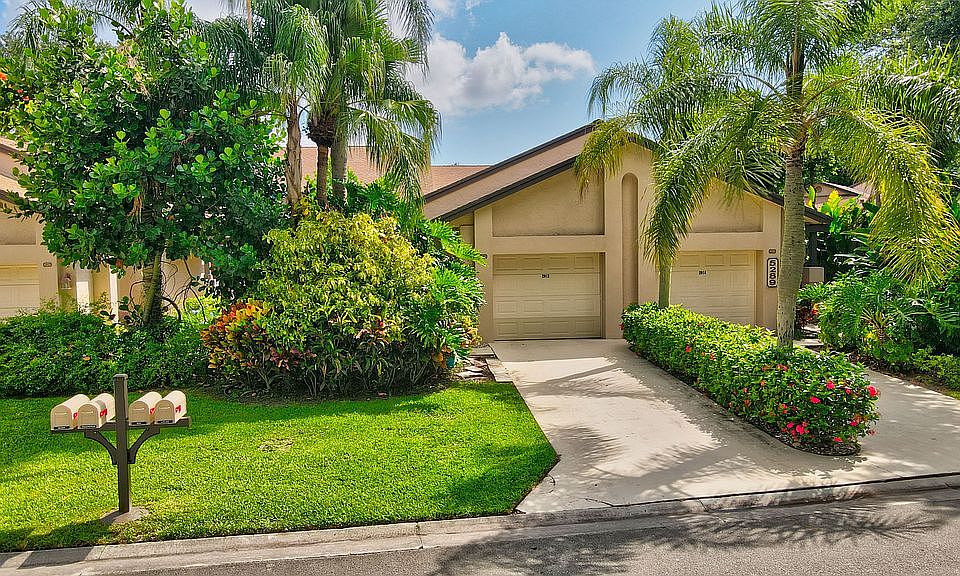 1st image of 5289 Fairway Woods Dr APT 2913