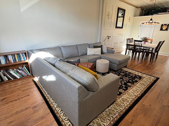 4th image of 2044 Gough St #1