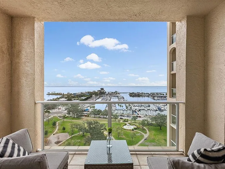 100 Beach Dr NE #1501 — Photo 29