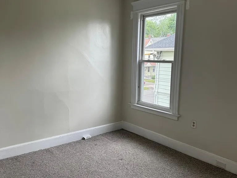 36 Wallace St #2 — Photo 2