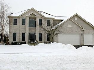 720 Samantha Cir, Geneva, IL 60134