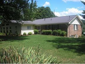 3rd image of 2107 Brown Dr