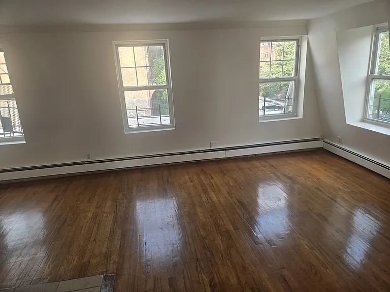 509 Hancock St #3R — Photo 17