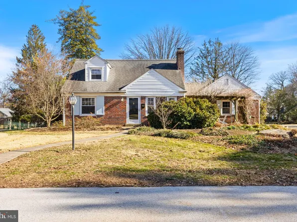 300 Barry Ln, Wallingford, PA 19086