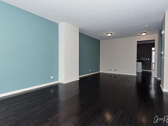 5th image of 362 Station Park Cir