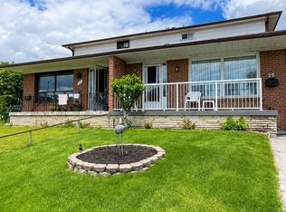 29 Dellbrook Cres, Toronto, ON M9L1E3