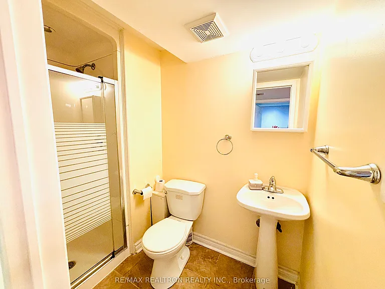 56 Kimono Cres — Photo 26