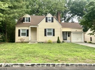 887 Prospect St, Union, NJ 07083
