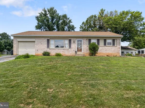 727 Sharon Dr, Mount Joy, PA 17552