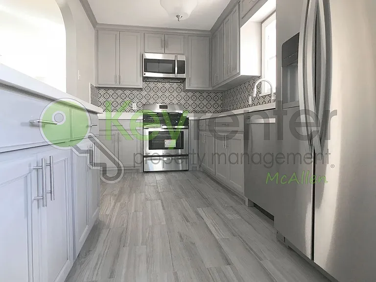1016 Laurel Ave — Photo 16