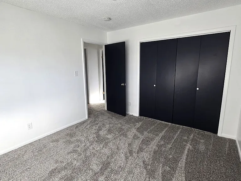 1005 Santee Dr — Photo 5
