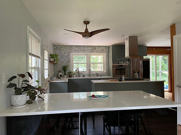 bar and kitchen area