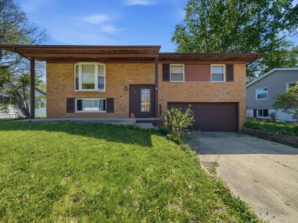 230 Devron Cir, East Peoria, IL 61611