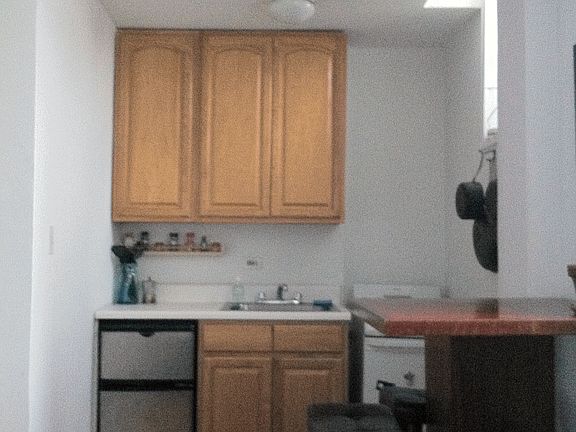 3rd image of 4601 39th Ave APT L7
