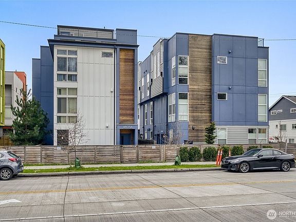 2nd image of 4805 B Delridge Way SW