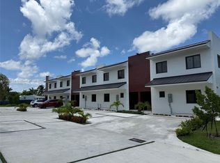 936 NW 10th St #3, Florida City, FL 33034