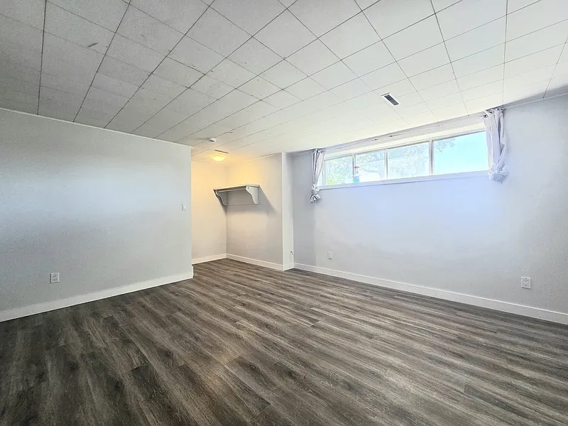 2 bed, 1.0 bath, 800 sqft, $1,200 — Photo 2
