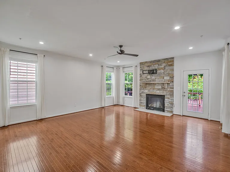 3461 Eagle Ridge Dr — Photo 12