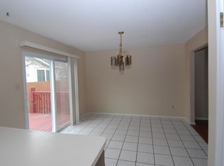 336 Woodland Hill Ct, Ballwin, MO