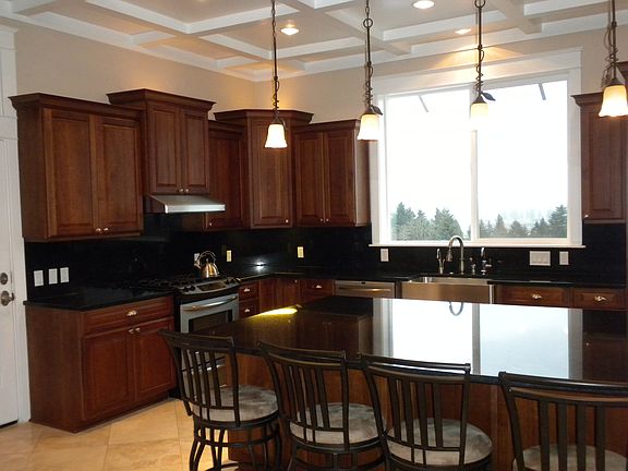 chery cabnets slab granite