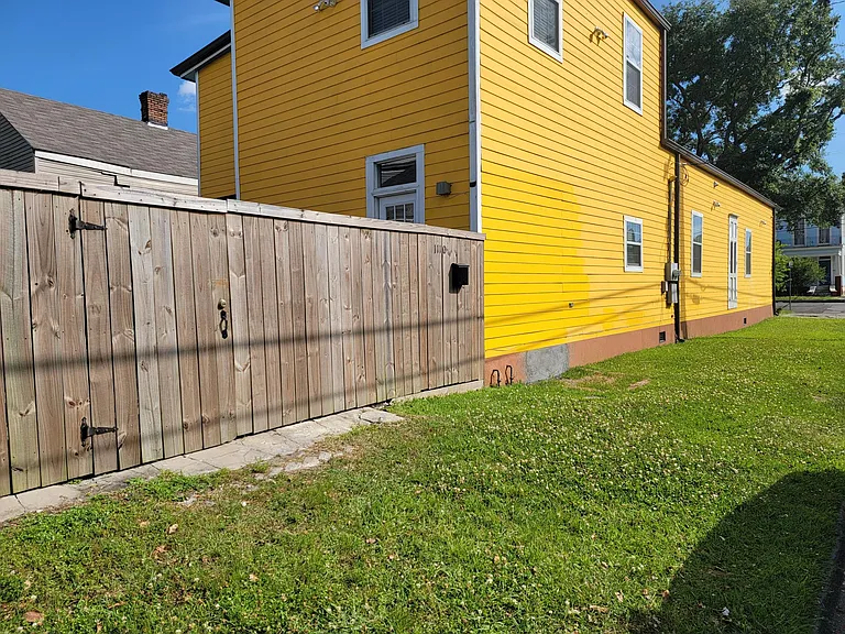 1110 N Derbigny St — Photo 18