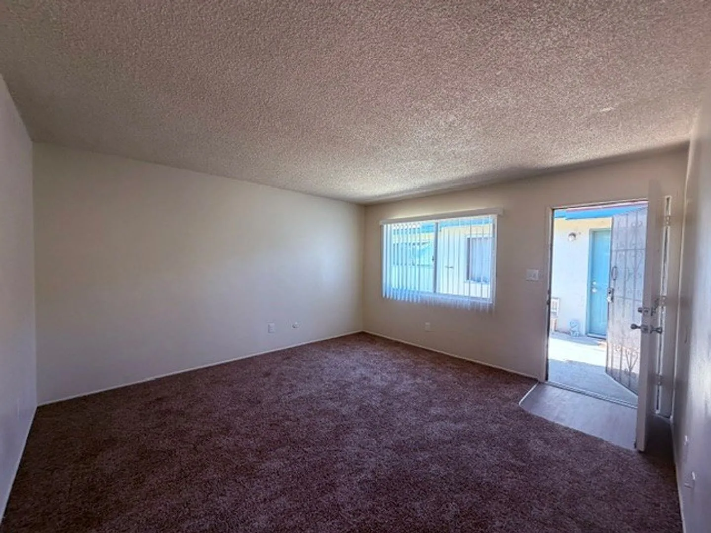 Douglas Apartments — Photo 1