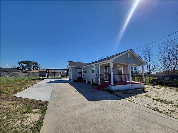 2nd image of 4623 Majestic Oaks Dr