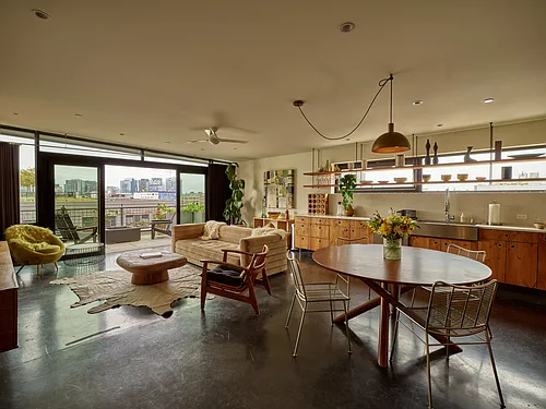 Stunning west facing penthouse with private patio at Capitol Hill — Photo 1