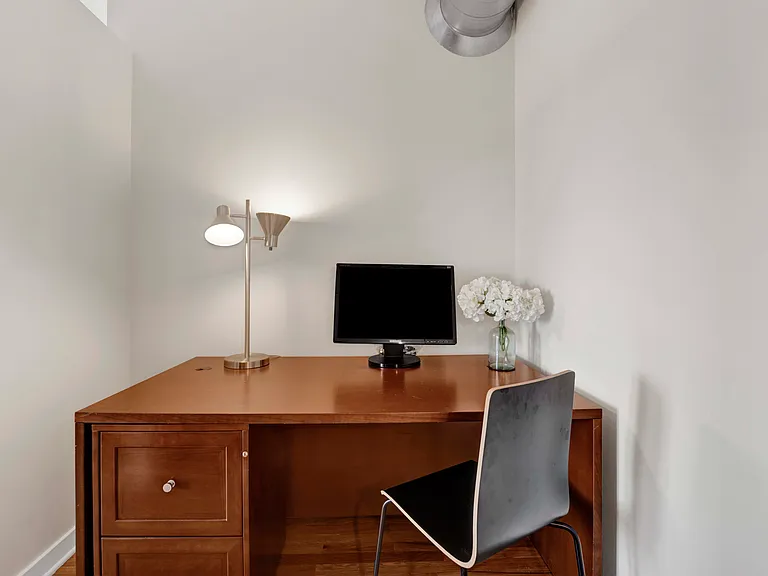 1150 W 15th St #418 — Photo 24
