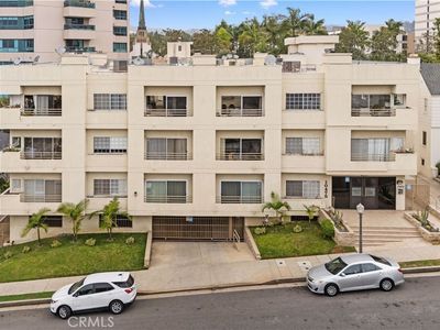 10475 Ashton Ave APT 301, Los Angeles, CA, 90024