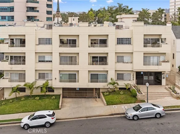 10475 Ashton Ave APT 301, Los Angeles, CA 90024