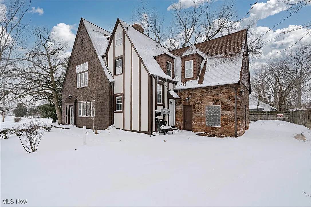 13935 Southington Rd photo 1