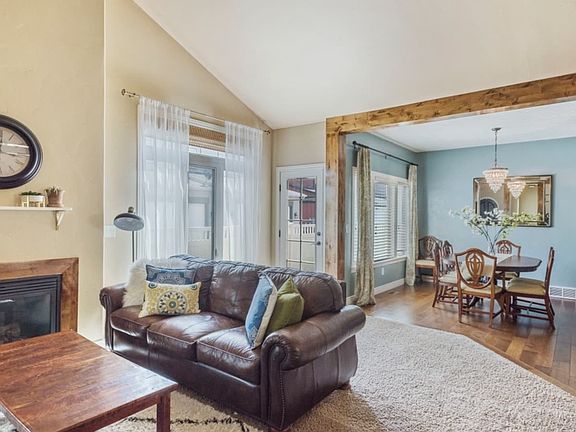 3rd image of 4529 W Iron Mountain Dr