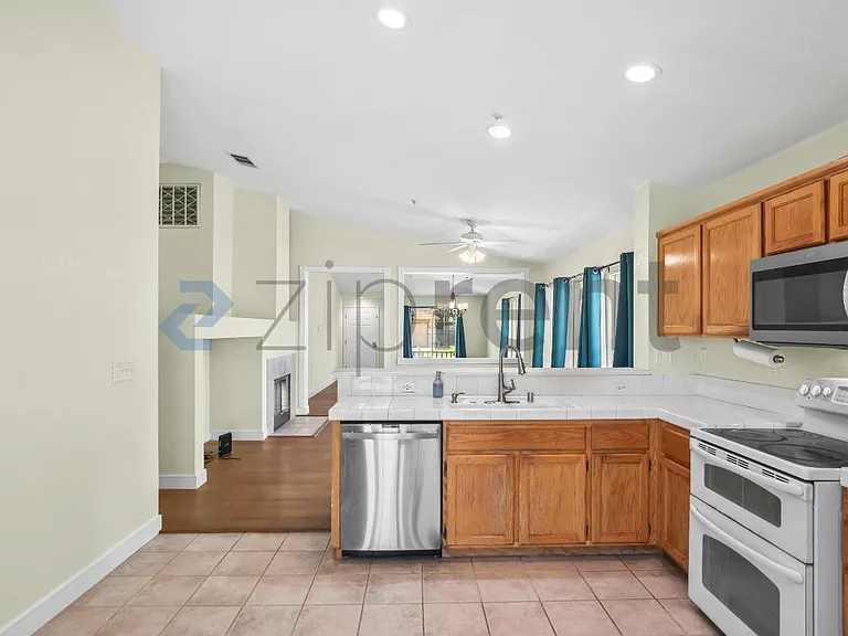 6444 Half Dome Ct — Photo 14