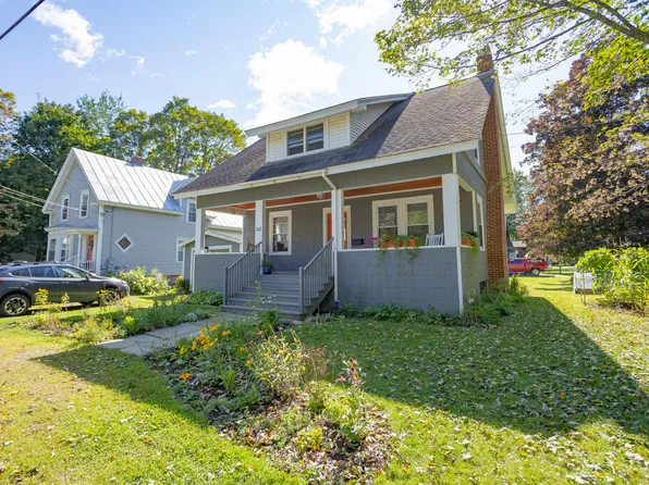 143 Greenwood Avenue, Farmington, ME 04938