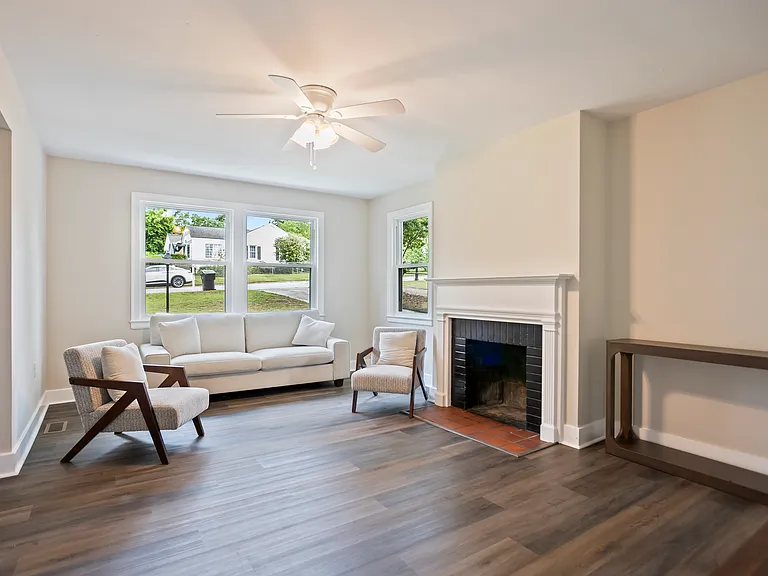 1734 Drexel Ave — Photo 3