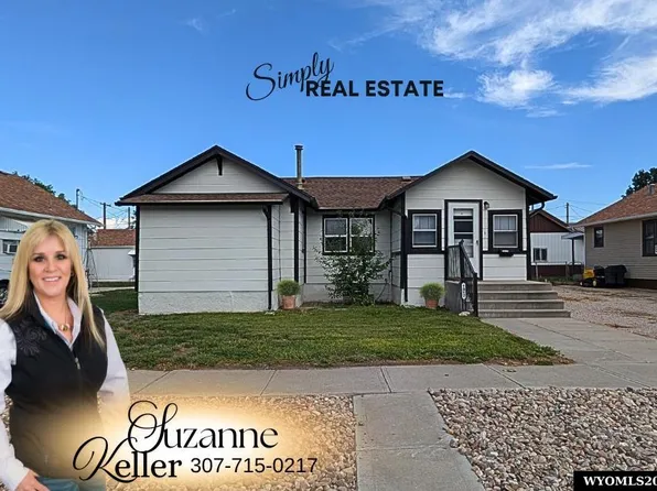 1917 E C St, Torrington, WY 82240