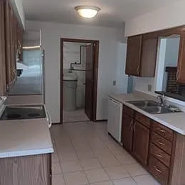 847 Walnut St — Photo 4