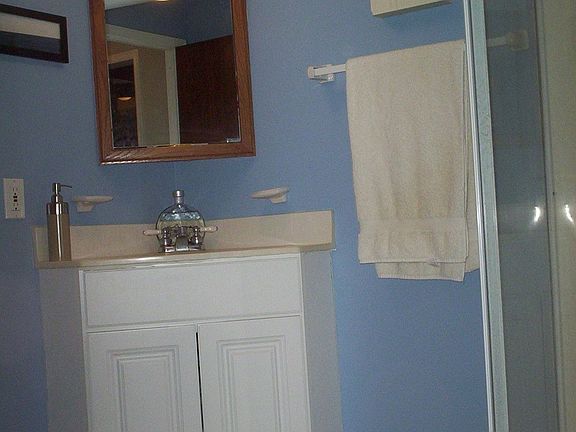 2nd floor bath
